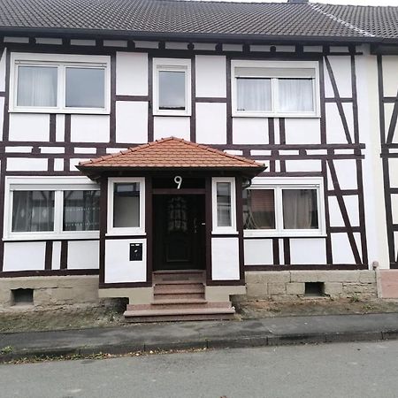 Monteurzimmer Oberlistingen Zweibettzimmer Mit 2 Baedern 브로이나 외부 사진